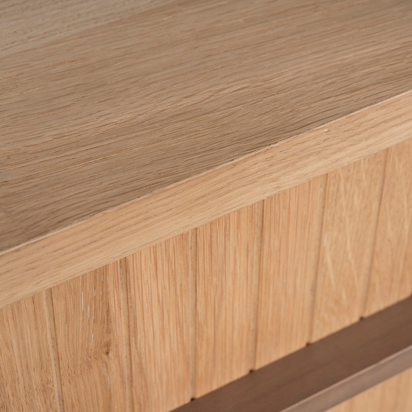CDT12112-VN Chest of 6 Drawers - Knotty Oak