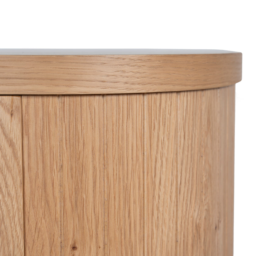 CDT12112-VN Chest of 6 Drawers - Knotty Oak