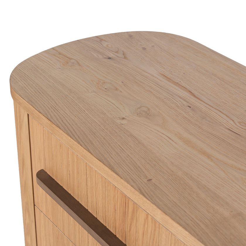 CDT12112-VN Chest of 6 Drawers - Knotty Oak
