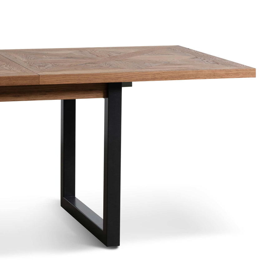 CDT6642-VN 6-8 Seater Extendable Dining table - European Oak