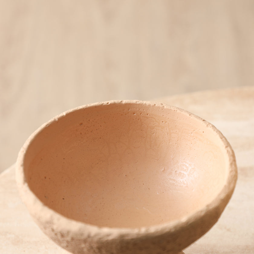 CAC10734-FC Coarse Grained Cement Pot B