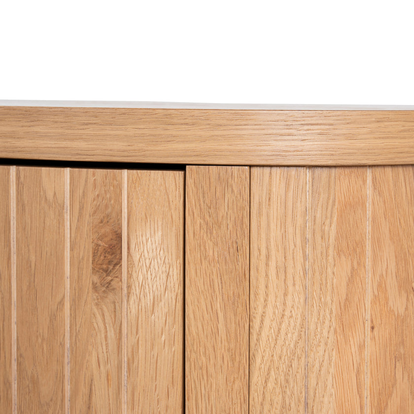 CST12109-VN Bedside Table - Knotty Oak