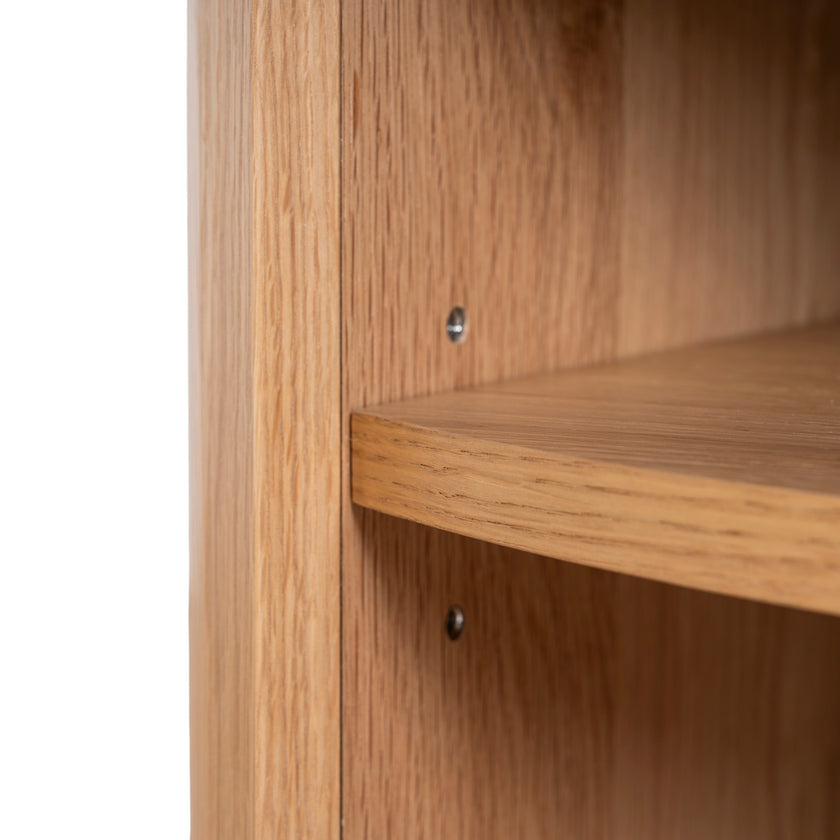 CST12109-VN Bedside Table - Knotty Oak
